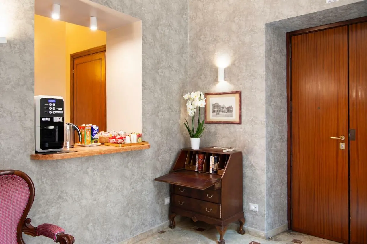 Welcome House Roma 3*,  Italia