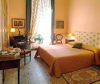 Welcome House Roma Konukevi